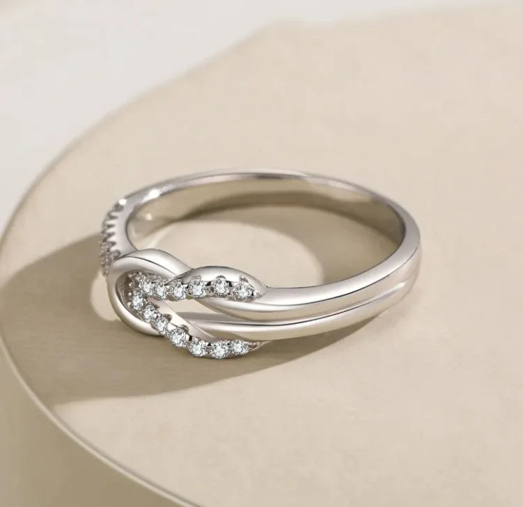 Elegant Silver Knot Ring